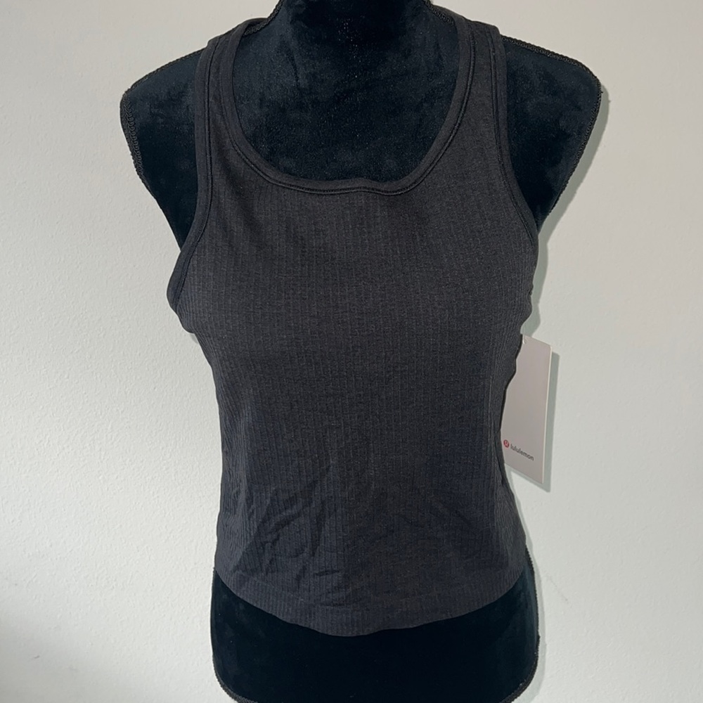Lululemon Crop Tank 🖤